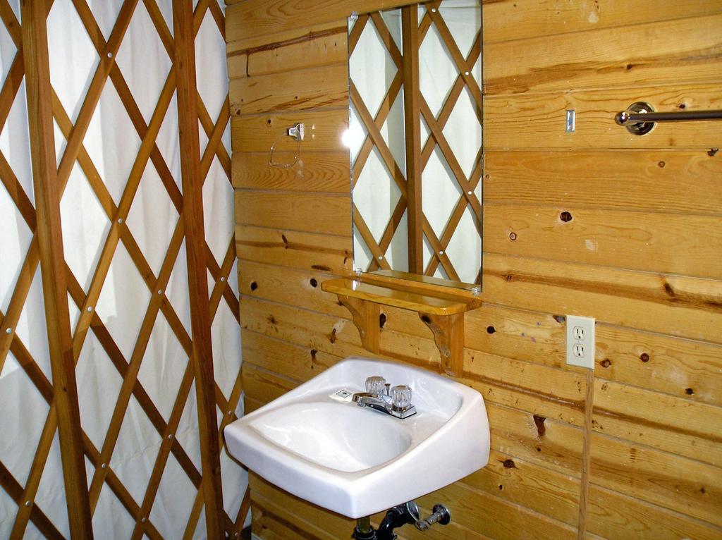 Yosemite Lakes Meadow Yurt 15 Harden Flat Exterior photo